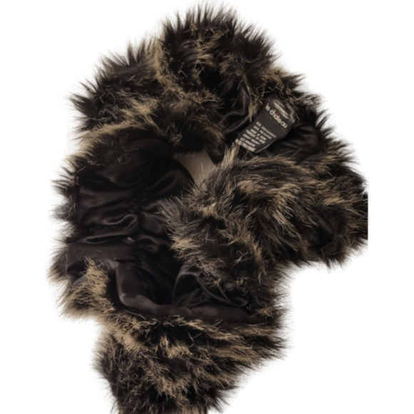 Faux Fur Scarf - Picture 4 of 4